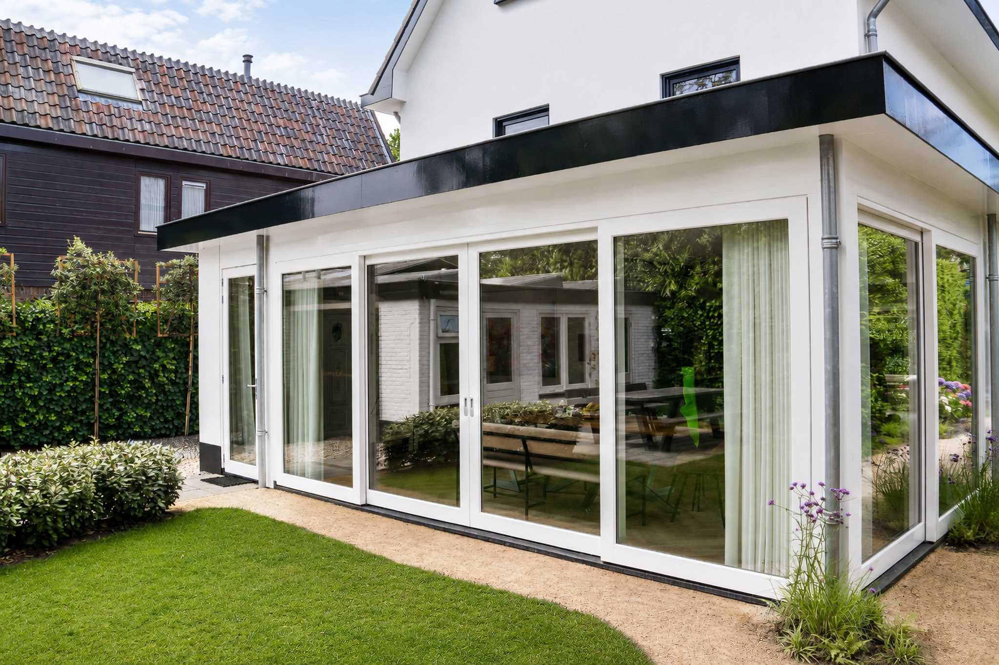 Renovatie en uitbreiding van een jaren 60-woning in Hilversum